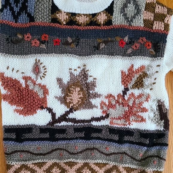 Adorable vintage Huntington Ridge Sweater. Cottage core style sweater - Picture 4 of 6